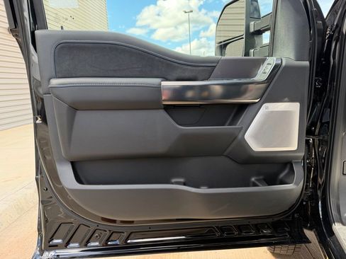 Used 2026 Ford F450 Platinum w/ FX4 Off-Road Package AWD/4WD image 17