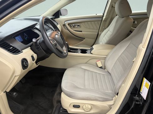 Used 2015 Ford Taurus SE FWD image 11