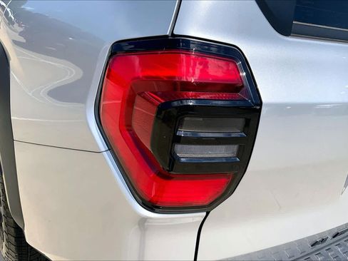 Used 2025 Toyota 4Runner TRD Off-Road Premium AWD/4WD image 28