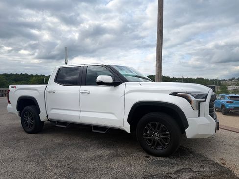 Used 2024 Toyota Tundra SR5 w/ SR5 Convenience Package AWD/4WD image 3