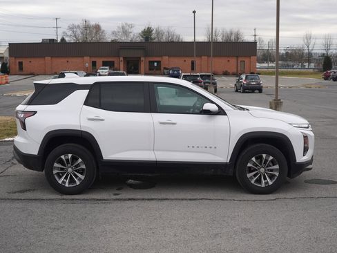 New 2025 Chevrolet Equinox LT w/ Safety and Technology Package image 2