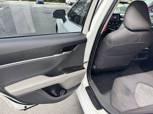Used 2023 Toyota Camry LE FWD image 27