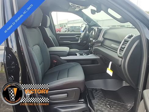 New 2026 RAM 1500 4x4 Crew Cab image 38