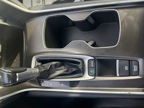 Used 2019 Honda Accord Sport image 19