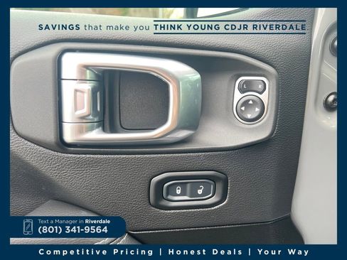 Used 2023 Jeep Wrangler Unlimited Sahara w/ Cold Weather Group image 11