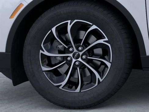 New 2026 Lincoln Nautilus Premier AWD/4WD image 19