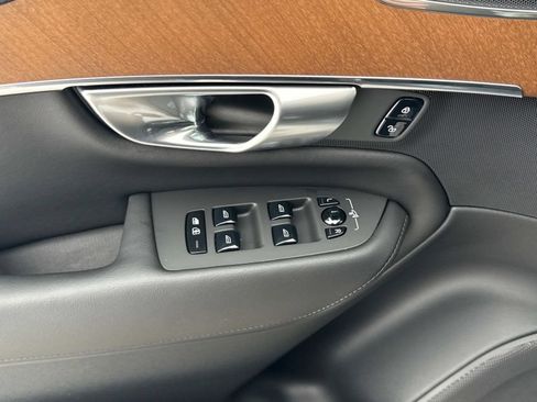 Certified 2024 Volvo XC90 B6 Plus w/ Protection Package Premier image 18