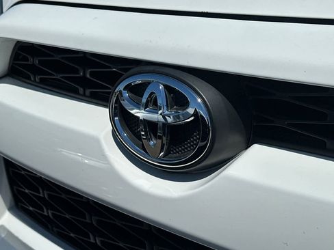 Used 2016 Toyota 4Runner Trail Premium AWD/4WD image 13