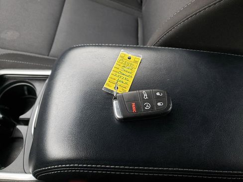 Used 2022 Dodge Charger SXT image 27