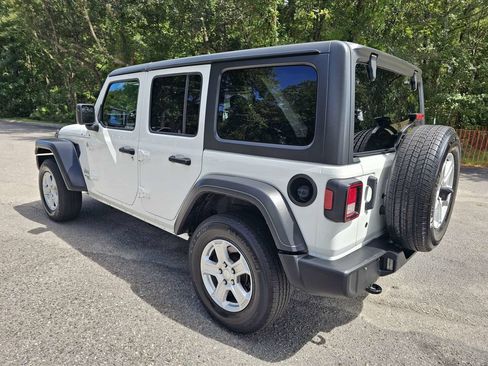 Used 2018 Jeep Wrangler Unlimited Sport S AWD/4WD image 5