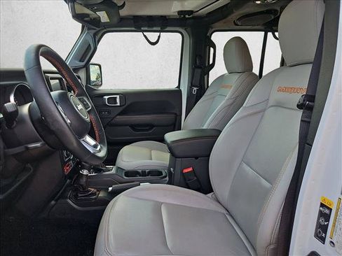 Used 2021 Jeep Gladiator Mojave AWD/4WD image 14