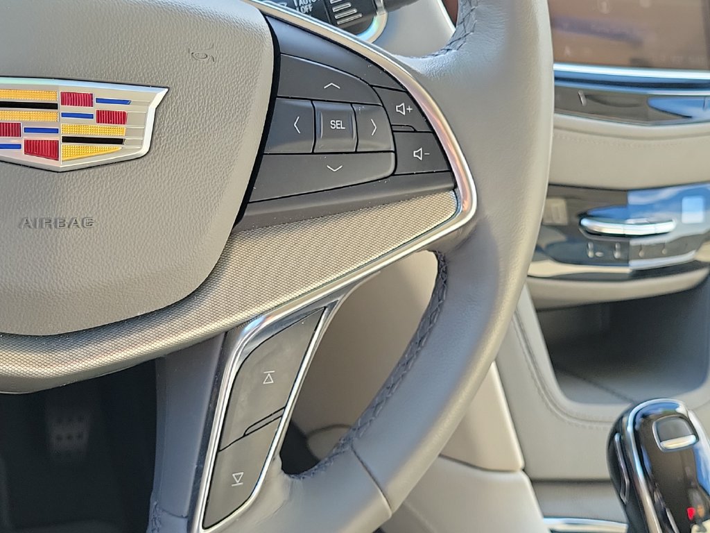 Used 2023 Cadillac XT5 Premium Luxury FWD image 22