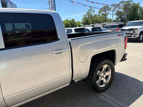 Used 2017 Chevrolet Silverado 1500 LT w/ All Star Edition AWD/4WD image 5