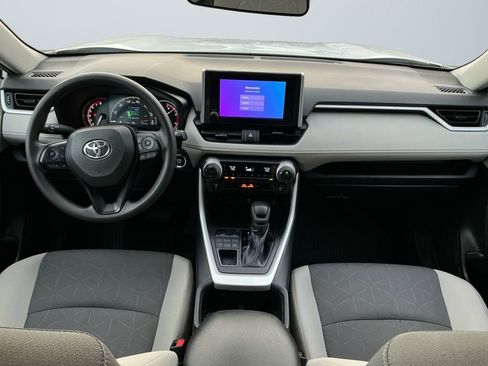 Used 2024 Toyota RAV4 XLE image 12