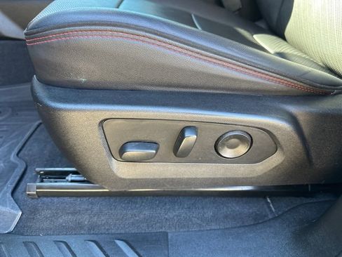 Used 2023 GMC Canyon AT4X image 14