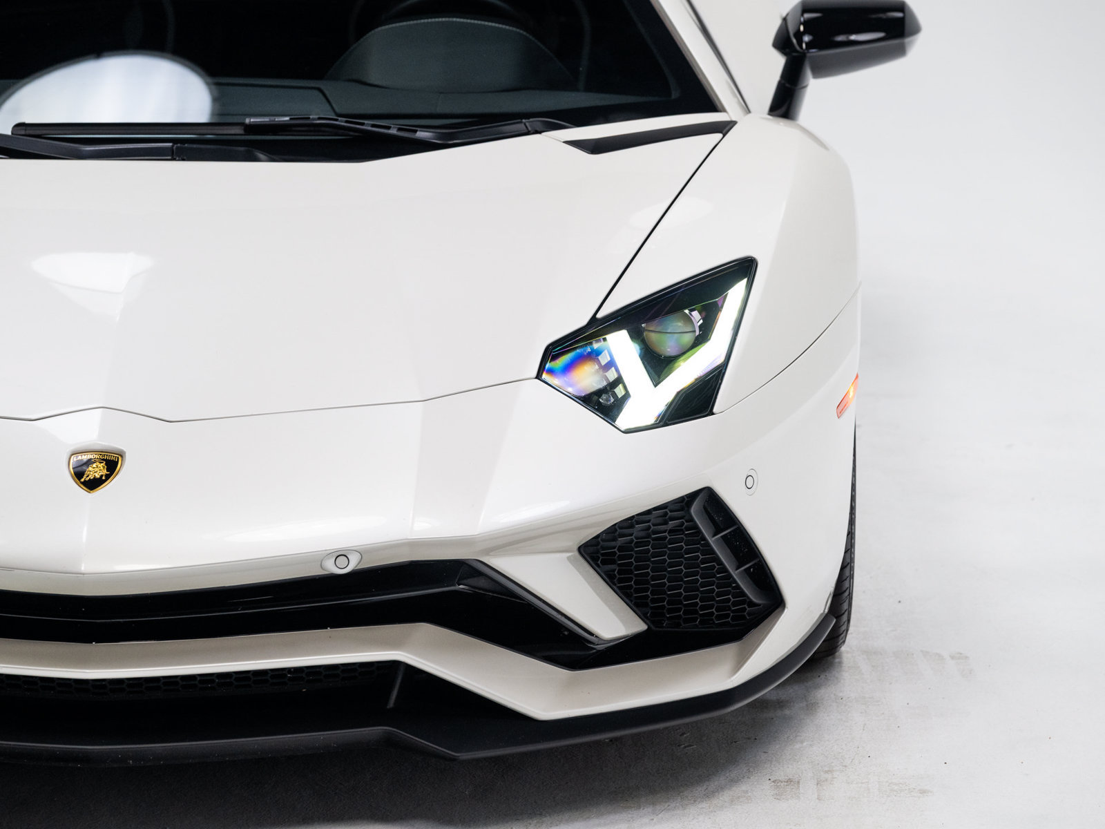 Used 2018 Lamborghini Aventador S AWD/4WD image 16