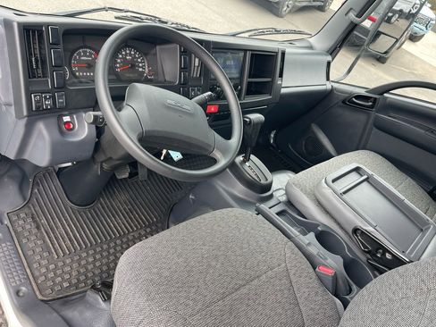 Used 2024 Chevrolet Low Cab Forward image 10