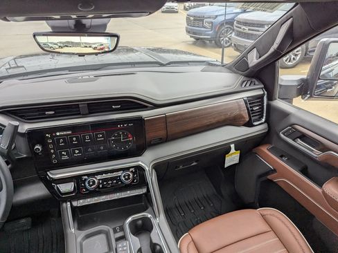 New 2026 GMC Sierra 3500 Denali Ultimate image 22