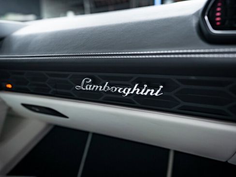 Used 2016 Lamborghini Huracan LP 610-4 image 37