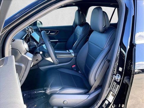 Used 2026 Mercedes-Benz GLC 300 image 27