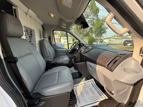 Used 2018 Ford Transit 250 130 Low Roof RWD image 27