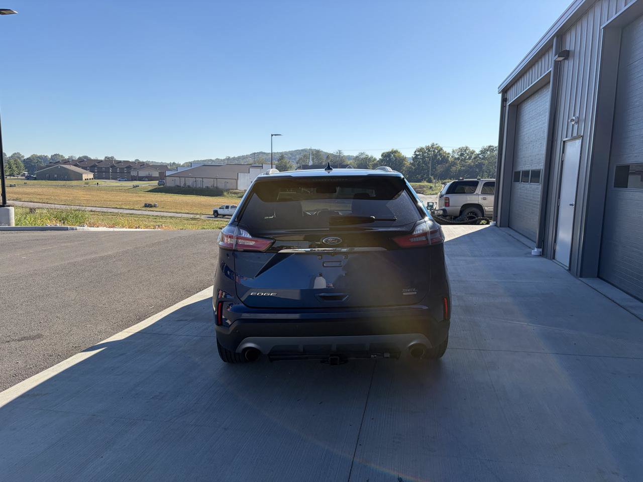 Used 2020 Ford Edge SEL w/ Convenience Package FWD image 4