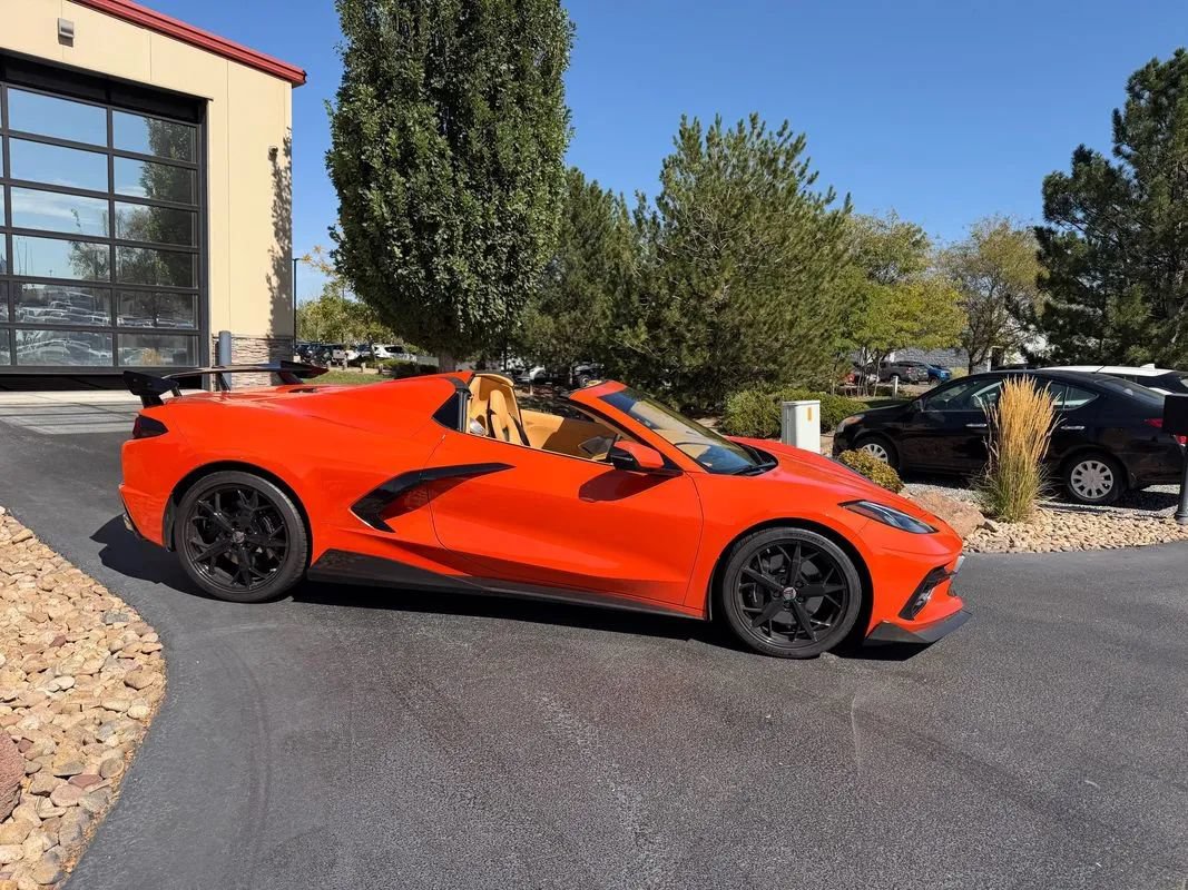 Used 2020 Chevrolet Corvette Stingray Premium Conv w/ 3LT Preferred Equipment Group RWD image 36