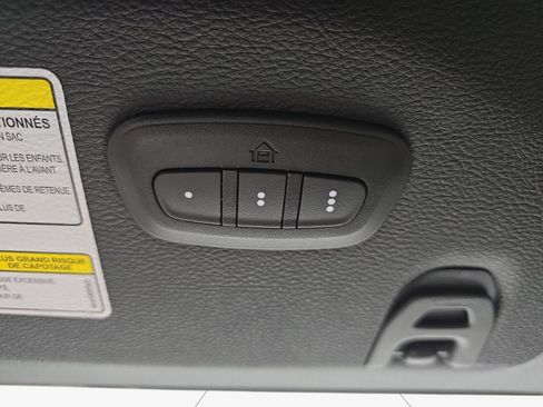 Used 2022 Jeep Wrangler Unlimited Sahara w/ Cold Weather Group AWD/4WD image 35