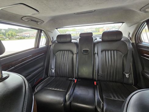 Used 2017 Genesis G90 5.0 Ultimate RWD image 14