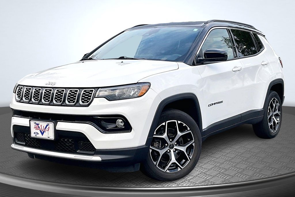 Used 2025 Jeep Compass Limited AWD/4WD image 3