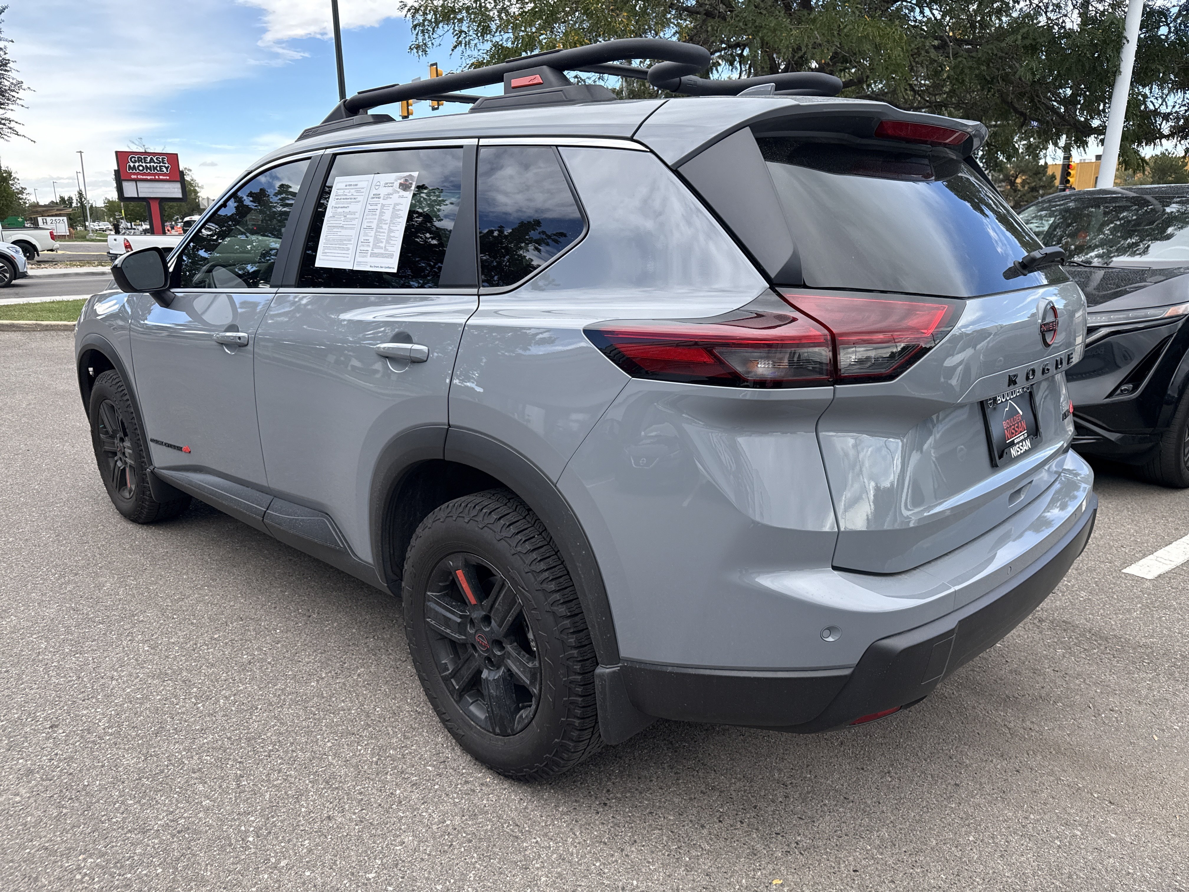 Certified 2025 Nissan Rogue SV AWD/4WD image 5