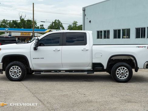 Used 2023 Chevrolet Silverado 2500 LT AWD/4WD image 11