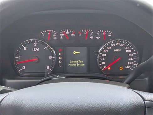 Used 2018 Chevrolet Silverado 1500 Custom w/ Custom Value Package image 26