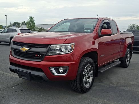 Used 2016 Chevrolet Colorado Z71 AWD/4WD image 3