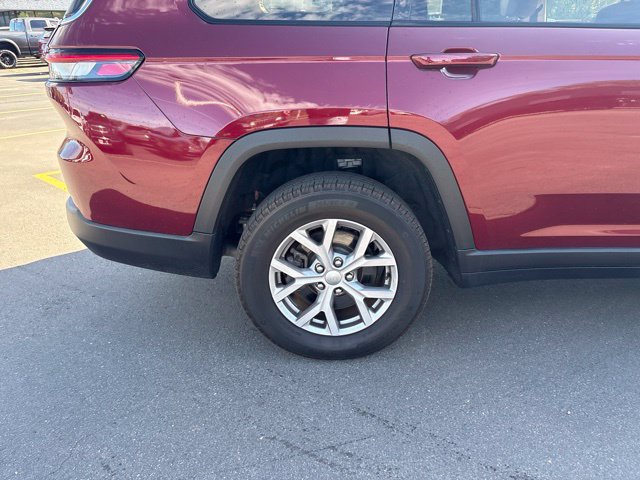 Used 2022 Jeep Grand Cherokee L Limited AWD/4WD image 14