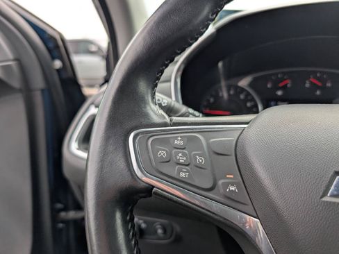Used 2020 Chevrolet Equinox LT AWD/4WD image 16