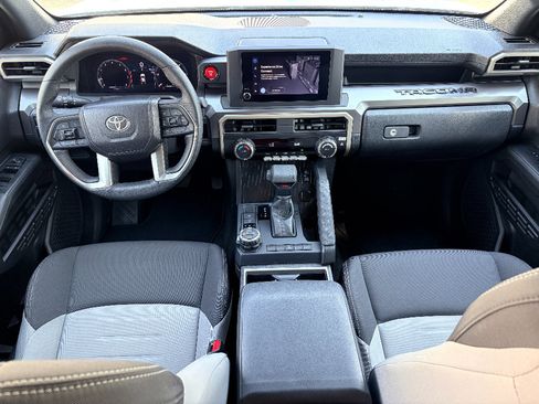 Used 2026 Toyota Tacoma TRD Off-Road AWD/4WD image 14
