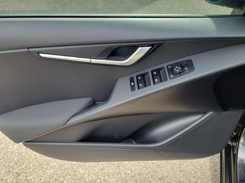 New 2026 Kia Niro LX FWD image 19