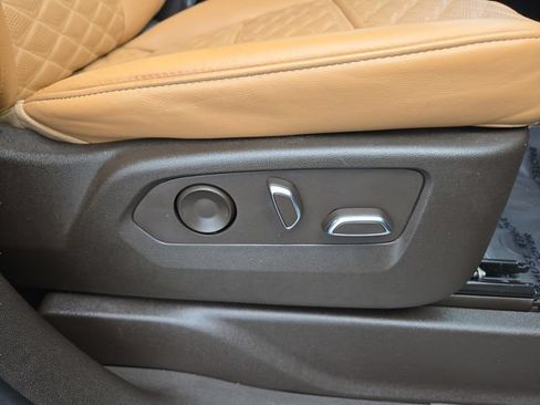Certified 2022 Cadillac Escalade ESV Sport AWD/4WD image 42