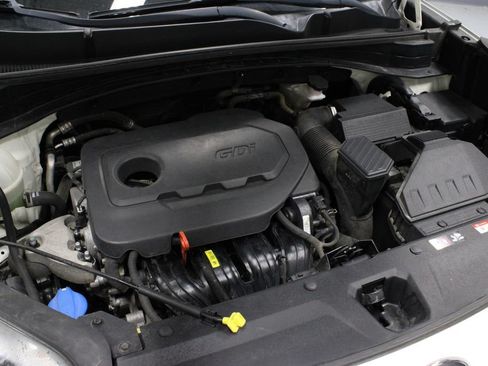 Used 2018 Kia Sportage LX AWD/4WD image 16