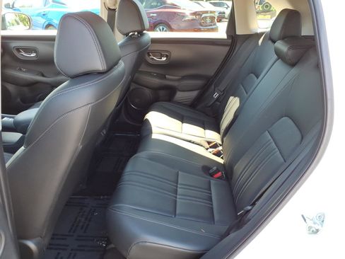 Certified 2024 Honda HR-V EX-L image 7