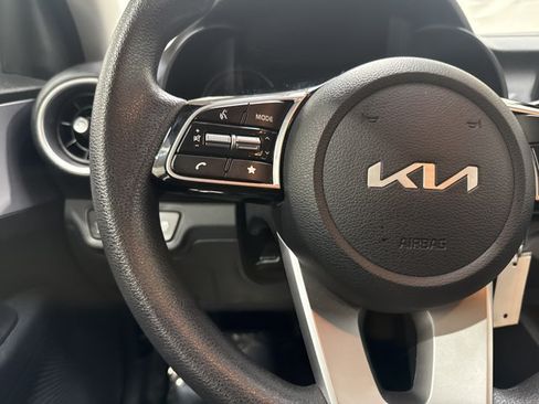 Certified 2024 Kia Forte LXS w/ LXS Technology Package FWD image 17