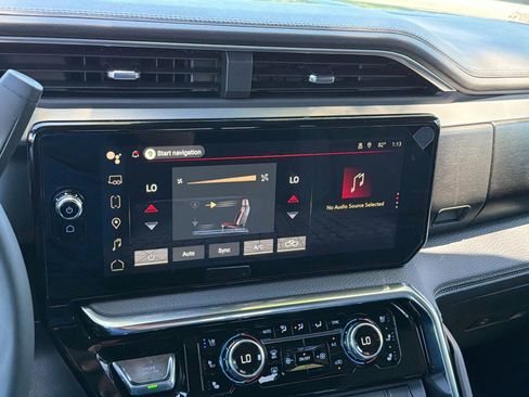 New 2026 GMC Sierra 2500 Denali w/ Denali Reserve Package AWD/4WD image 21