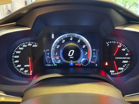 Used 2017 Chevrolet Corvette Stingray Coupe image 18