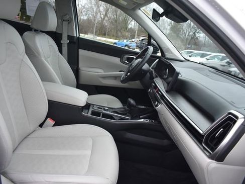 Used 2025 Kia Sorento X-Line EX image 13