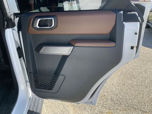 Used 2023 Ford Bronco Outer Banks AWD/4WD image 52