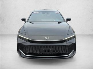 Used 2025 Toyota Crown Nightshade video 2