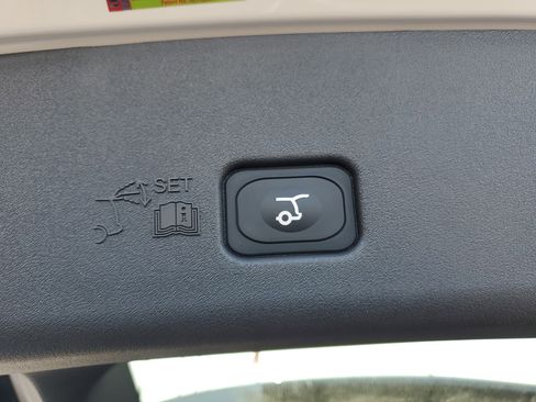 New 2026 Lincoln Nautilus Premier image 32