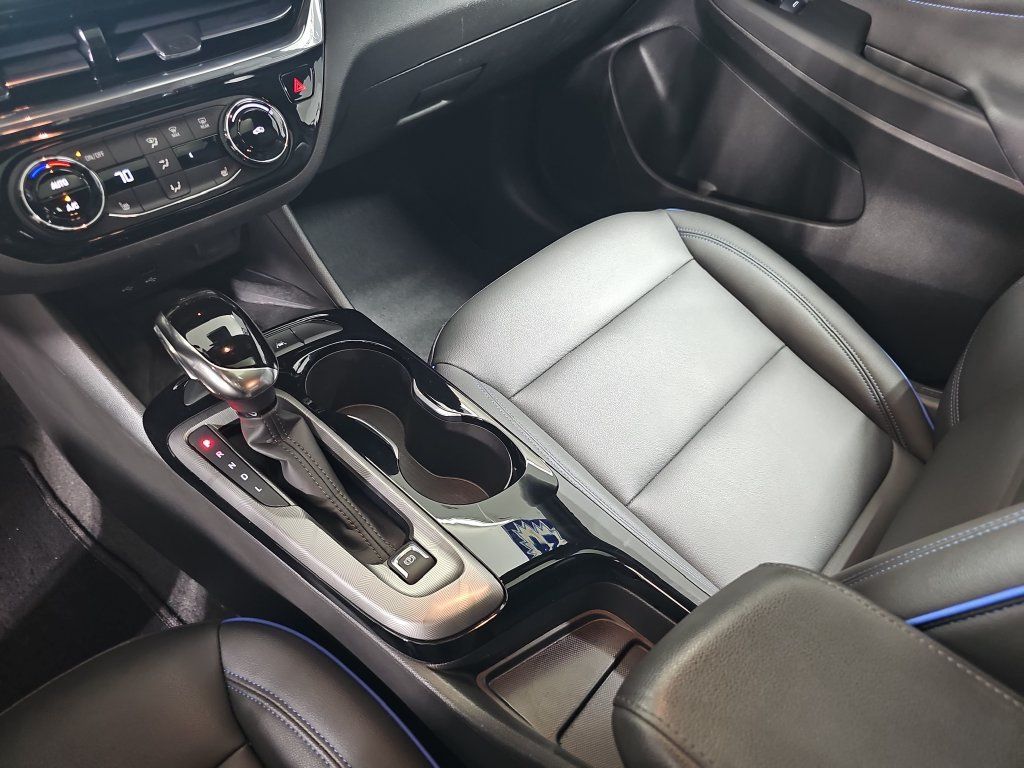 Used 2024 Buick Envista Sport Touring w/ Convenience I Package FWD image 31
