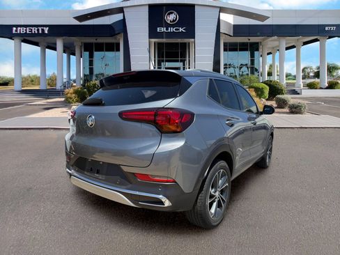 Used 2021 Buick Encore GX Essence w/ Advanced Technology Package FWD image 2